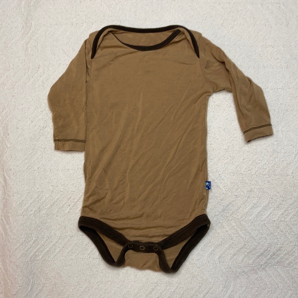 Kickee pants tan & brown long sleeve bodysuit 6-12